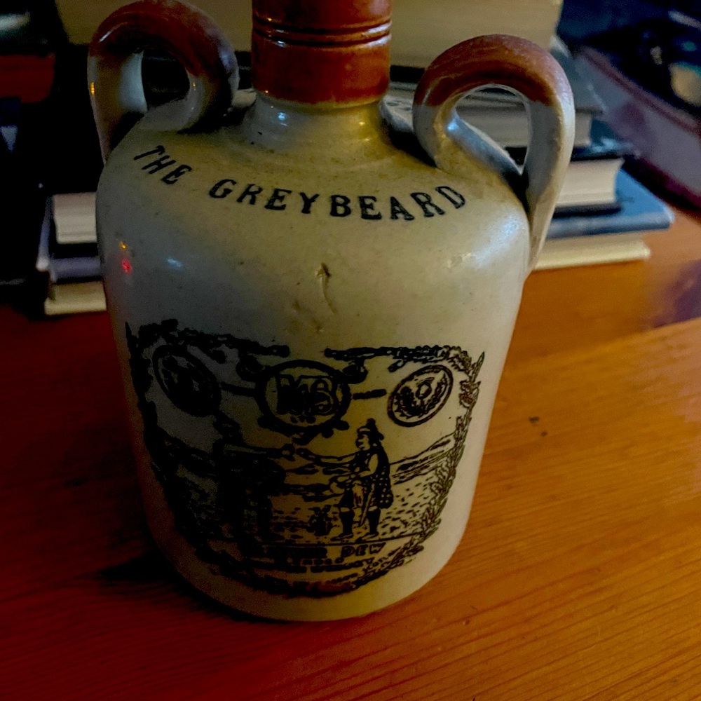 Old fashioned Heather Dew Scotch jug